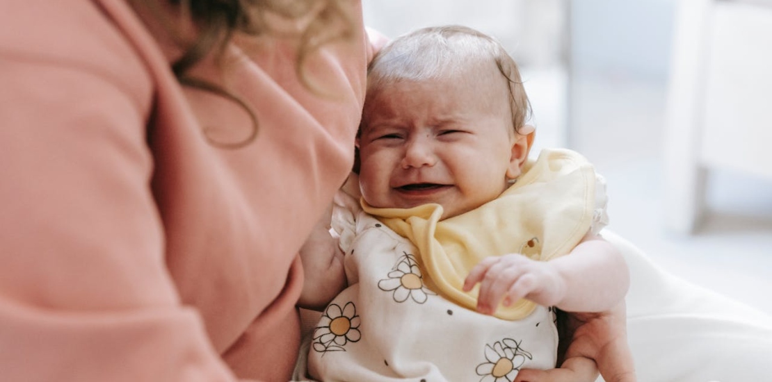 Upala uva kod beba i plač bebe