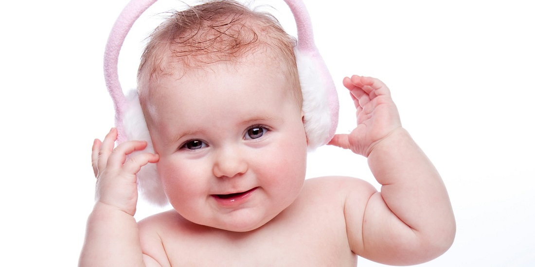 Mirna beba spremna za ispitivanje sluha kod dece