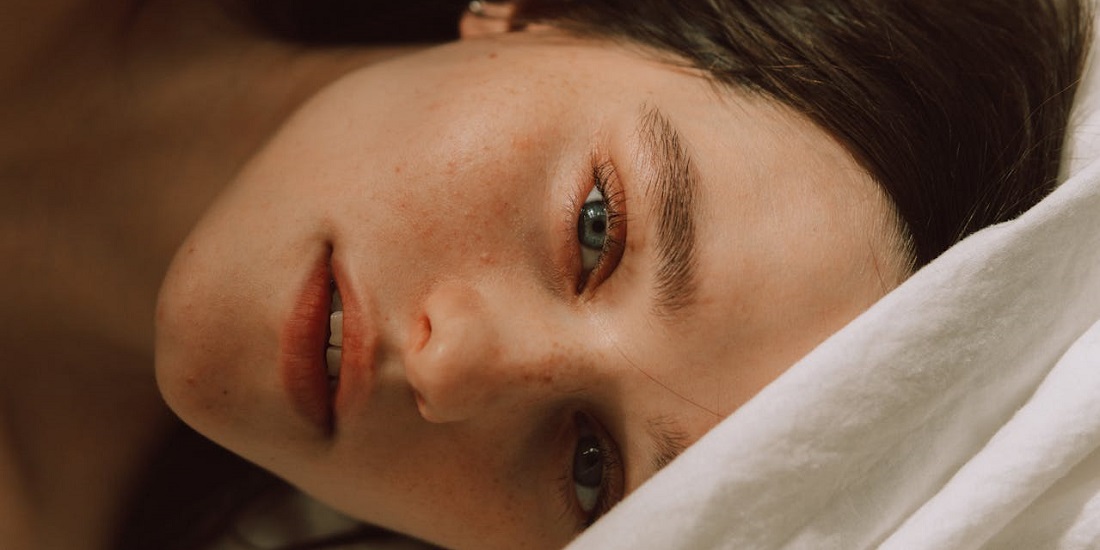 Žena odmornog izgleda