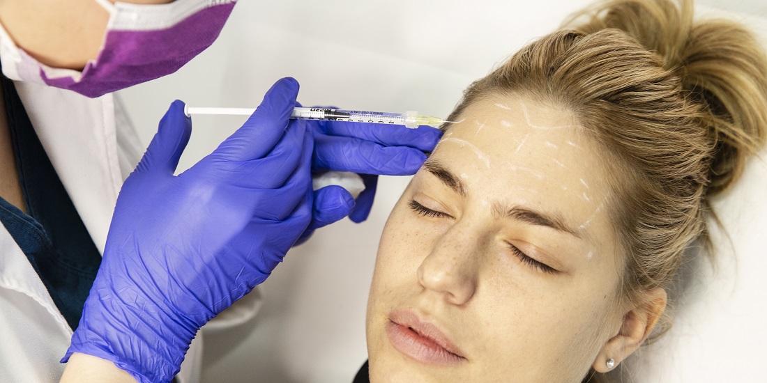 Aesthetic treatment for improving skin microcirculation and a youthful appearance.