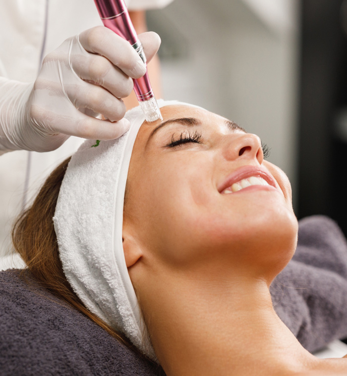 zena na tretmanu mezoterapije