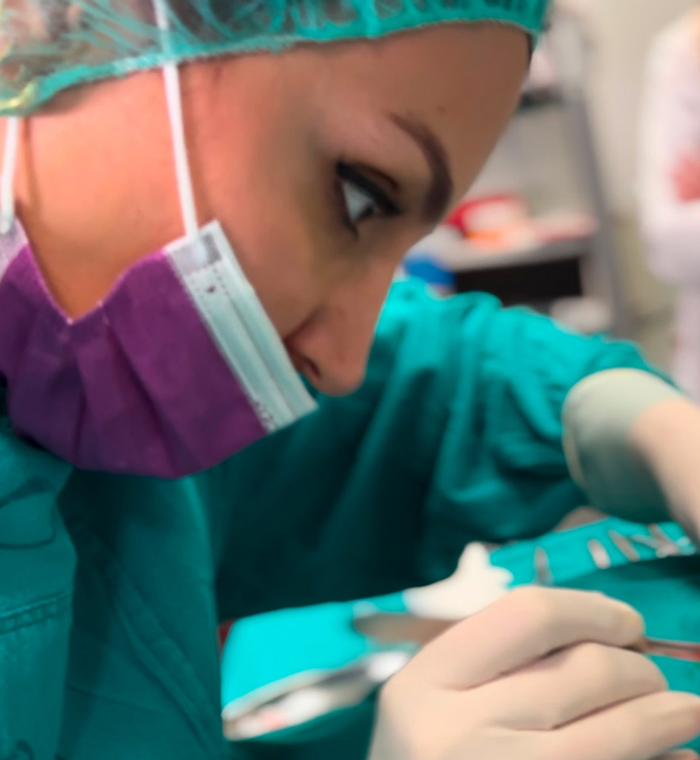 Dr Sara Prlja uklanja treci krajnik